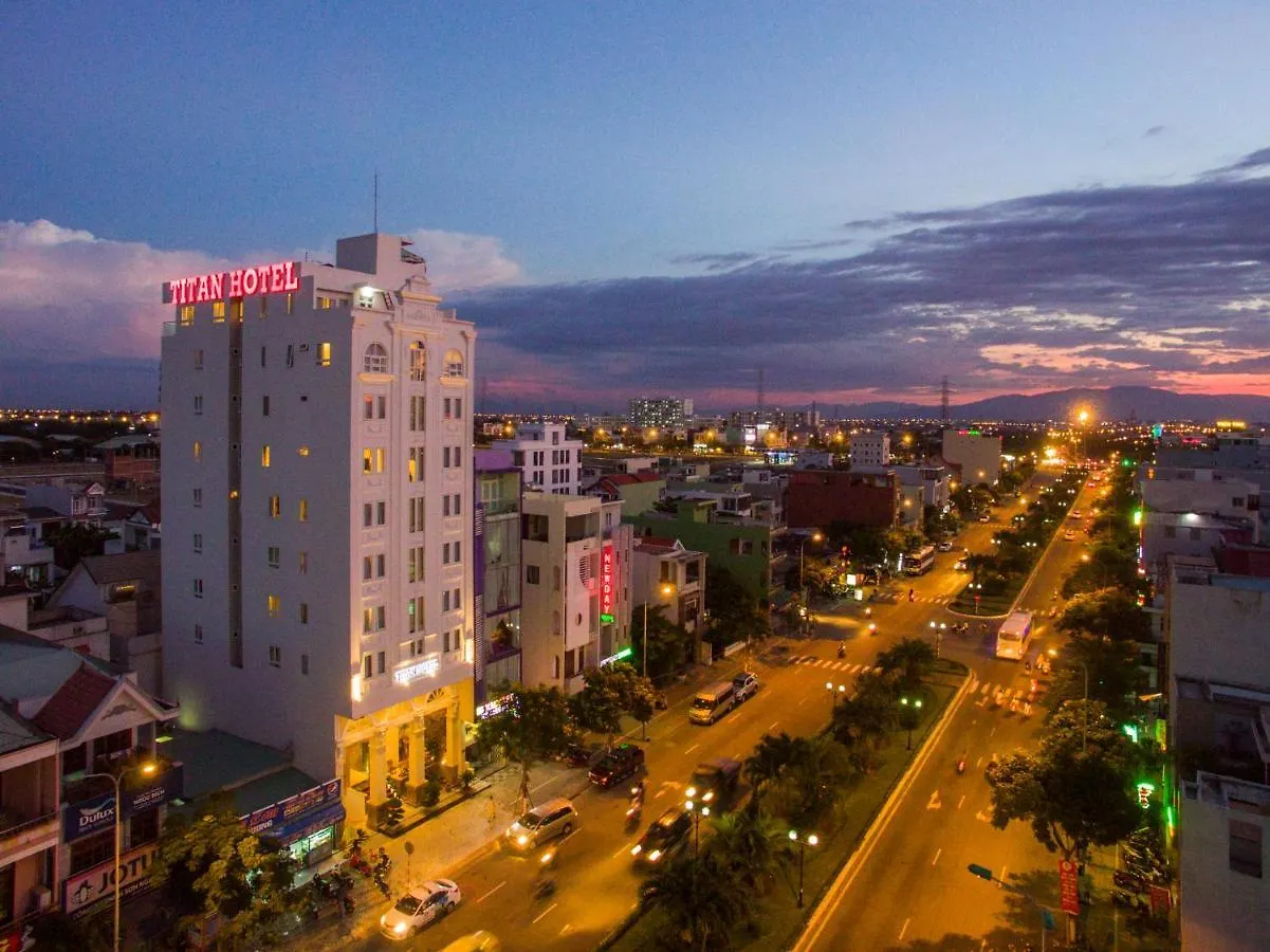 Titan Hotel Da Nang