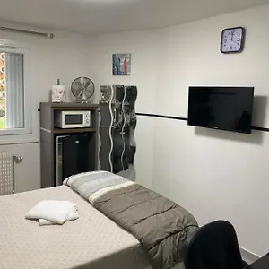 https://residence-zola-2.hotels-rhonealpes.com